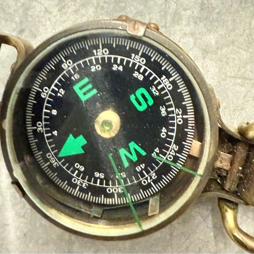 Authentic Vintage Brass Pocket Compass 4” x 2” x 1/2” - Picture 2 of 12